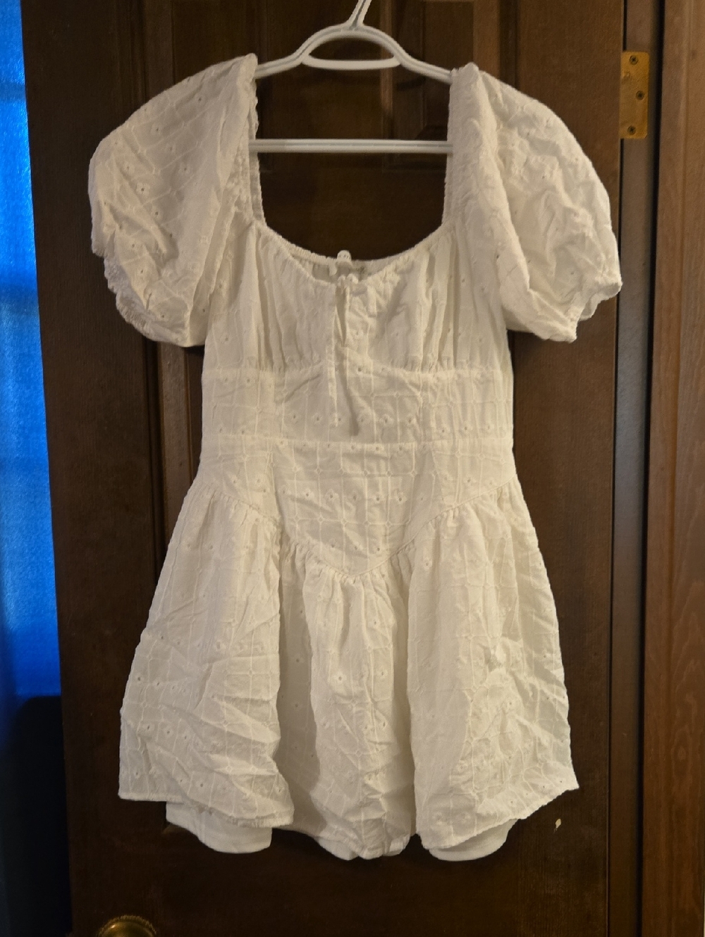 White Eyelet Puff-Sleeve Women's Top
